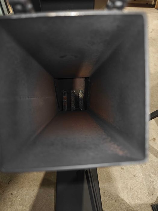 Piecyk rakietowy 80x80x2 solidny