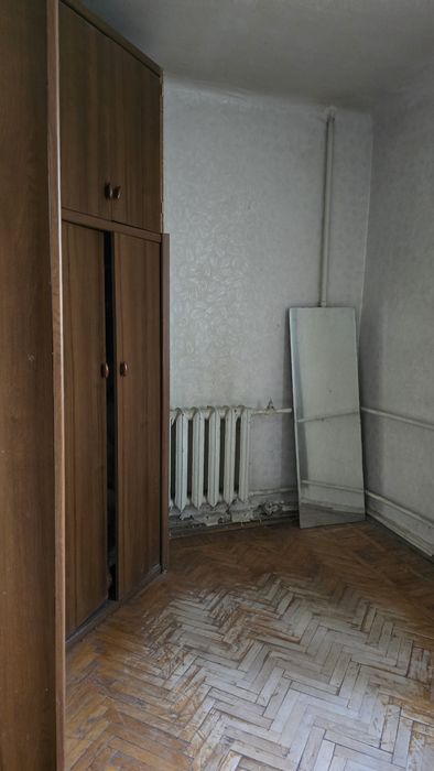 Продам 2-х комнатную квартиру,  А. Олеся ( Есенина)