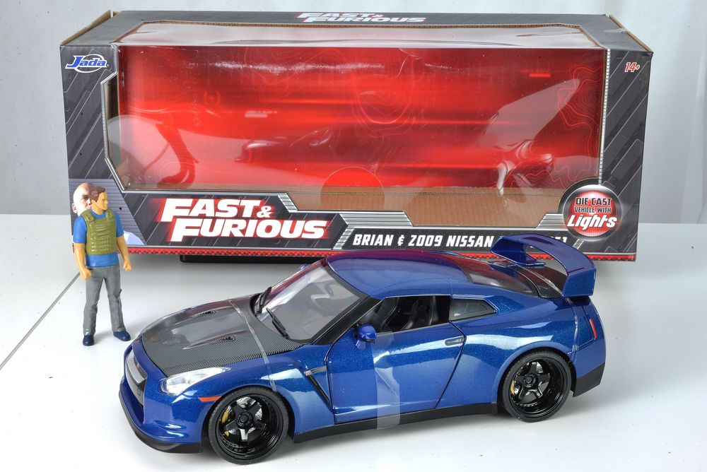 Nissan GT-R 1/18 赤 AUTOart 1:18 Nissan Skyline GT-R R-Tune (R34) active red