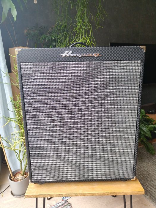 Ampeg Rocket Bass RB-210 500W 2x10 – stan idealny + pokrowiec GRATIS