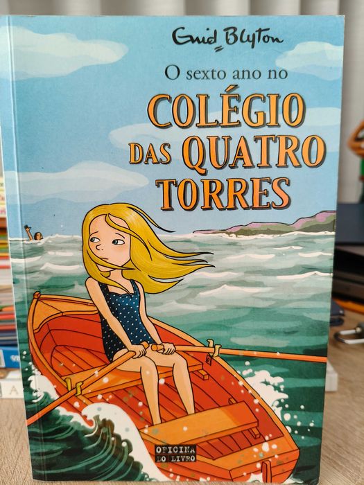 Coleção de Livros - Colégio das Quatro Torres