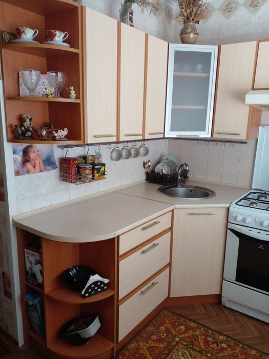 Продаються кухонні меблі