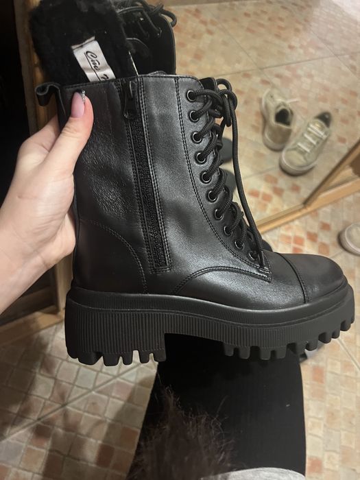Зимові шкіряні черевики Stepter (37) нові, натуральна шкіра та шерсть