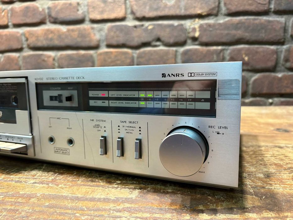 Magnetofon JVC KD-D2
