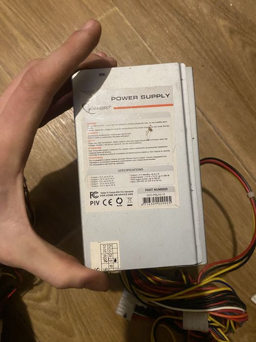 Блок живлення , роутер , оперативка