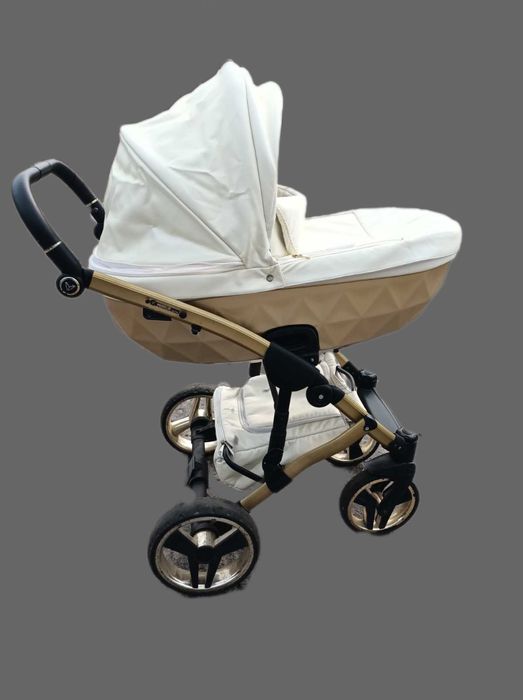 Продаю коляску 2 в1