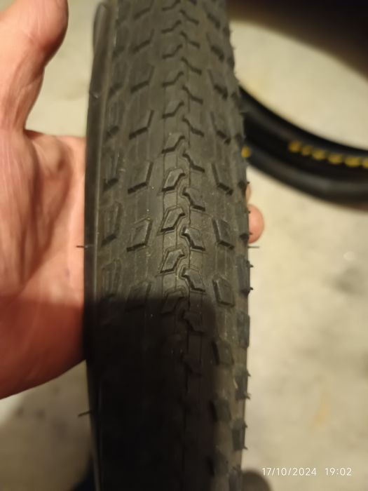 Vendo 3 pneus 29"