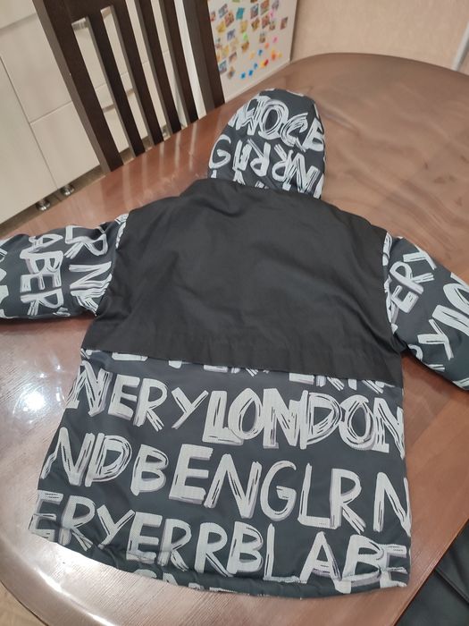 Продам  курткку на хлопчика