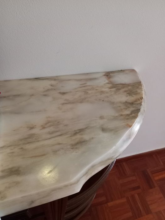 Móvel de entrada com espelho antigo