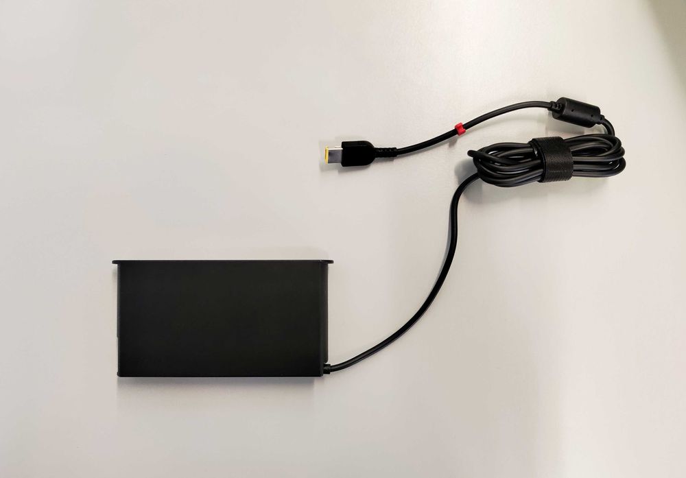 Carregador Lenovo Ponta Fina De 170 W