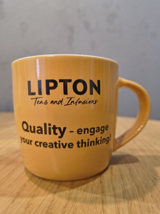 Kubek lipton żółty