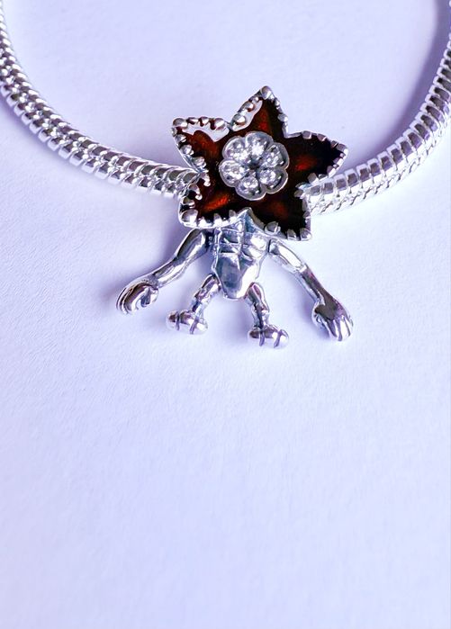 Bransoletka stranger things charms demogorgon