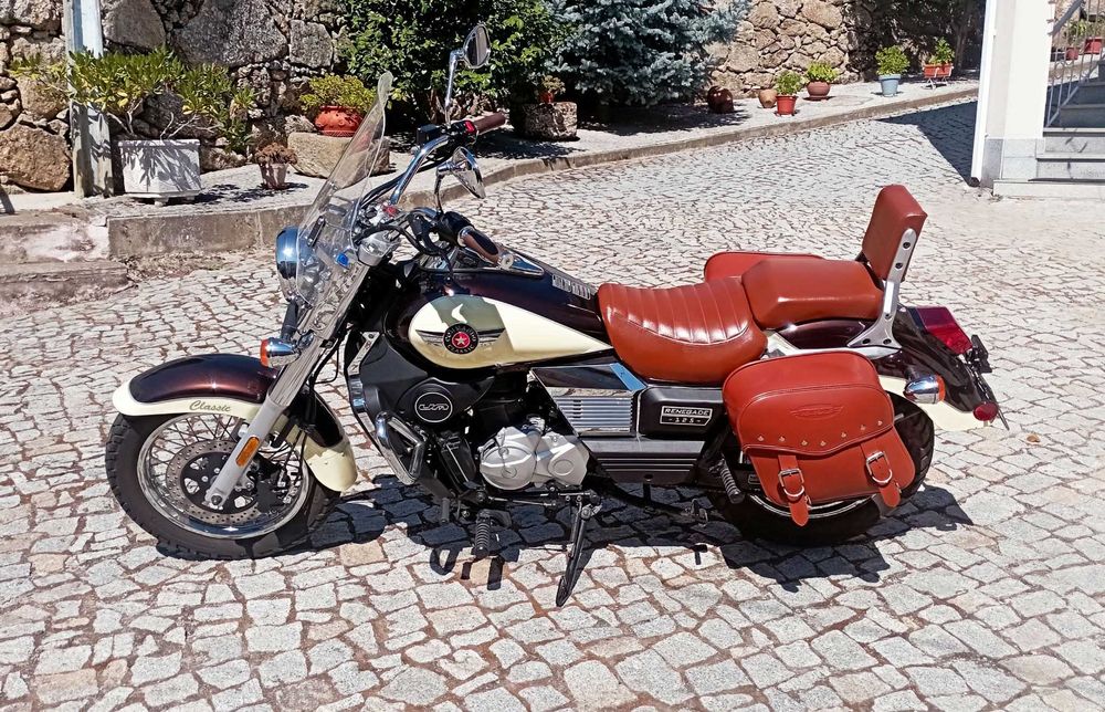 Moto UM Renegade 125 cc