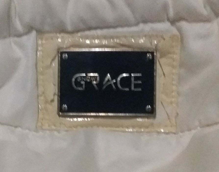 Ветровка женская