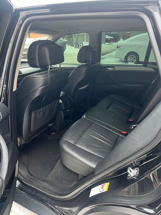 Продам BMW X5 e70