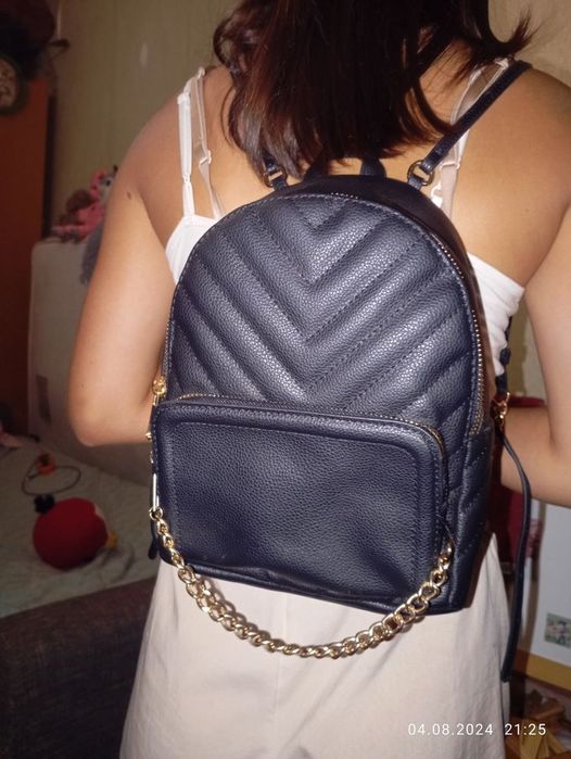 Рюкзак маленький.