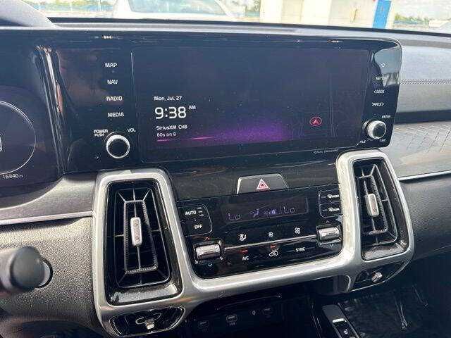2023 Kia Sorento SX