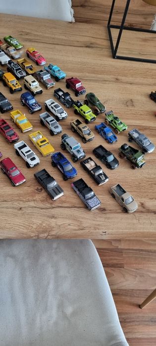 Hotwheels lote de 100 viaturas