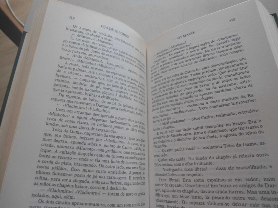 Os Maias por Eça de Qeiroz