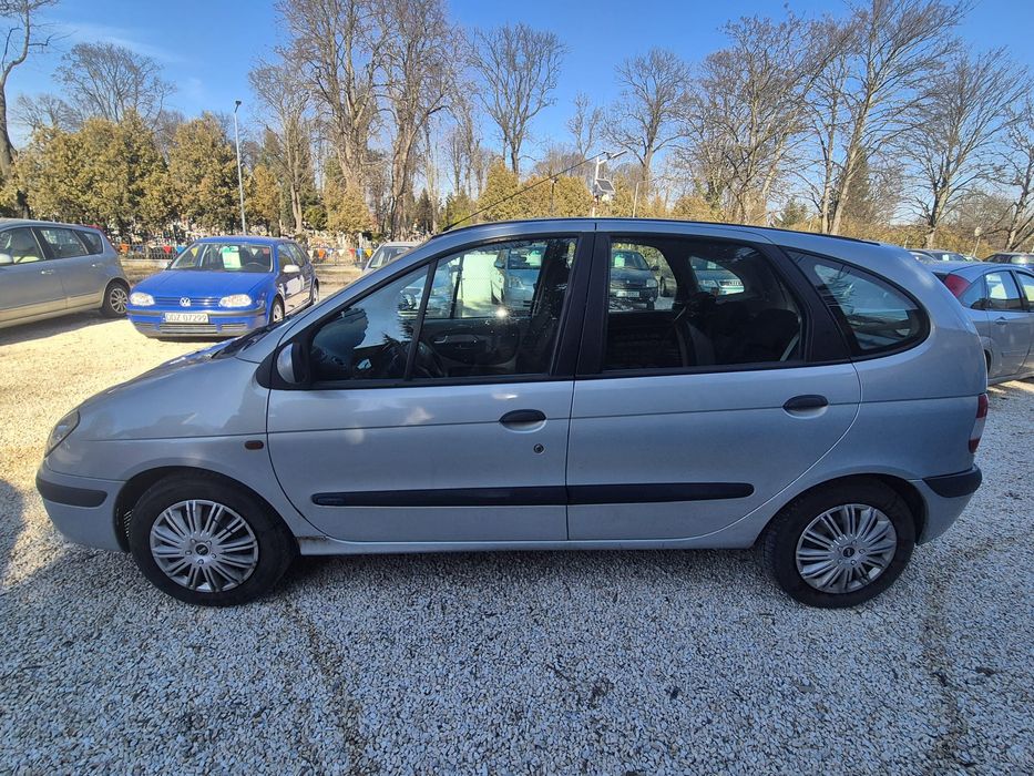 Renault Scenic 1.6 LPG długie Opłaty klimatyzacja