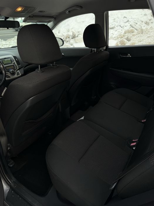 Hyundai i30 1.6mpi 130кс