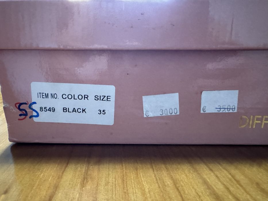 Sandálias salto cunha pretas