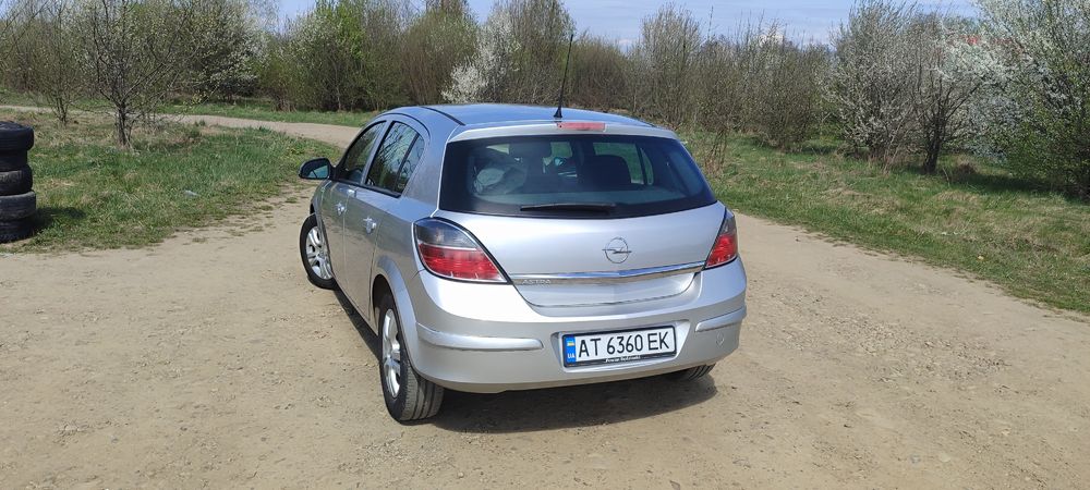 Продається Opel astra h 1.4 бензин