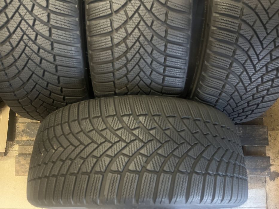 4 x BRIDGESTONE Blizzak LM005 225/40 R18 92V Extra Load (XL) zimowe