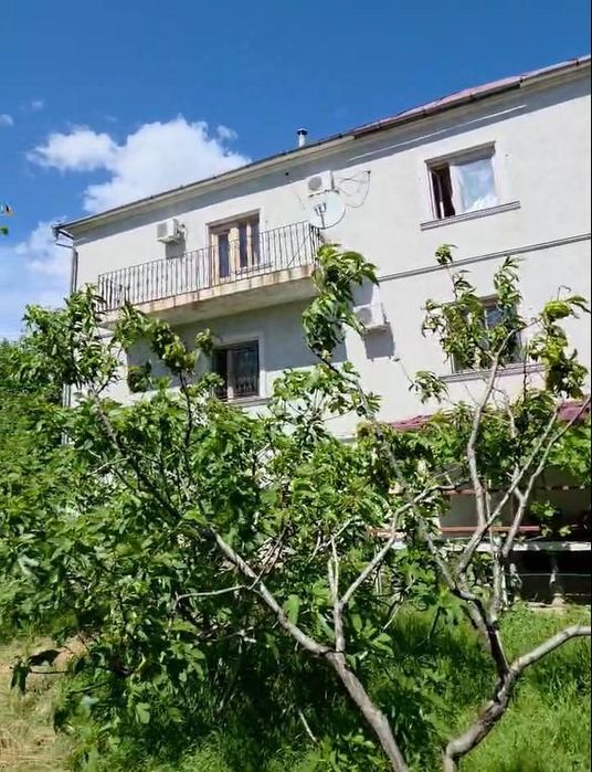 Продам будинок 3 пов. Царське село вул. Квіткова, 10 соток (204-743)