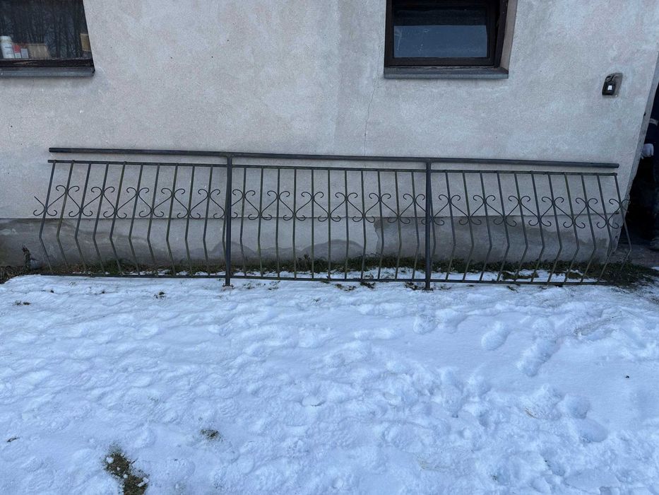 Balustrada barierka obręcz balkonowa, balkon