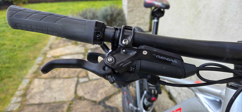 Mondraker F-PLAY 26, E bike,pełna amortyzacja