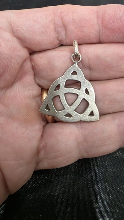 Pingente Nó Celta Triquetra em Prata de Lei