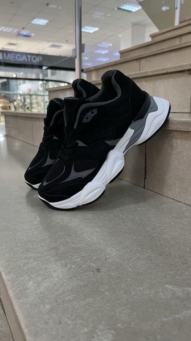 Стильні підліткові кросівки | Розміри 36–41, сірі, чорні