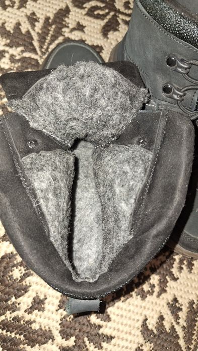 Зимові черевики. Для хлопчаків.