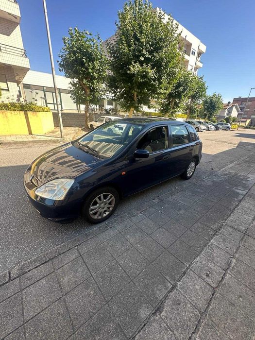 Honda Civic 1.4iS de Caixa Automática