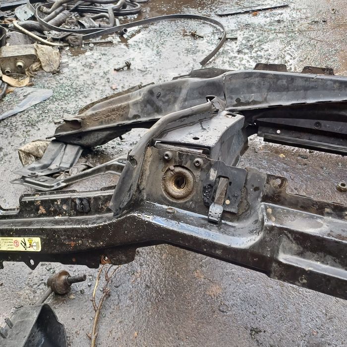 Телевізор установочна панель bmw x5 e53 авторозборка M57N