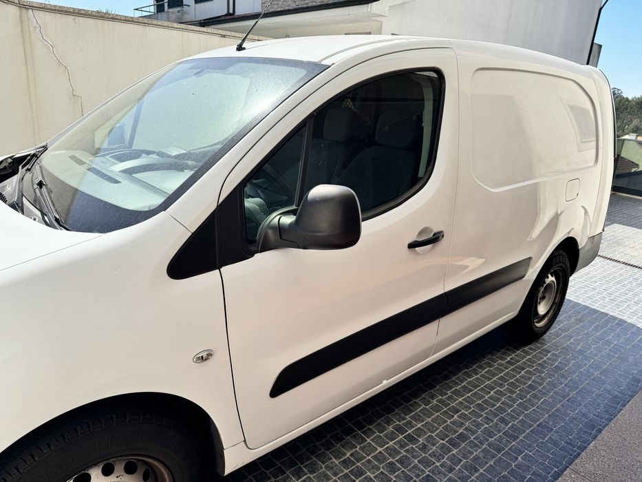 Peugeot Partner 1.6 HDi Diesel – 2016 – Long – 3 Lugares