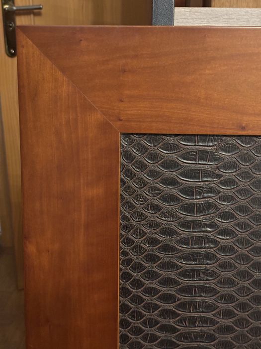 Cama de casal com arrumação