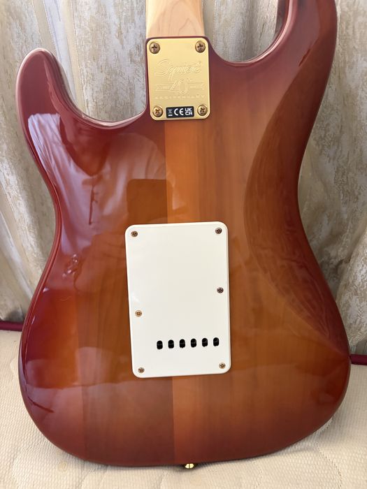 Squier 40th Anniversary Stratocaster SSB