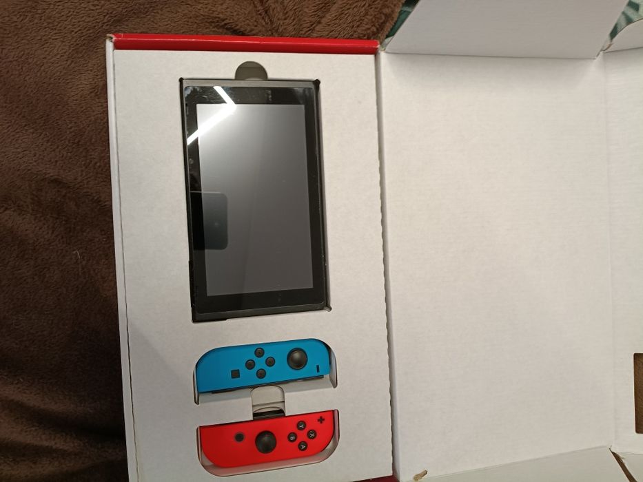 Sprzedam konsolę nintendo switch