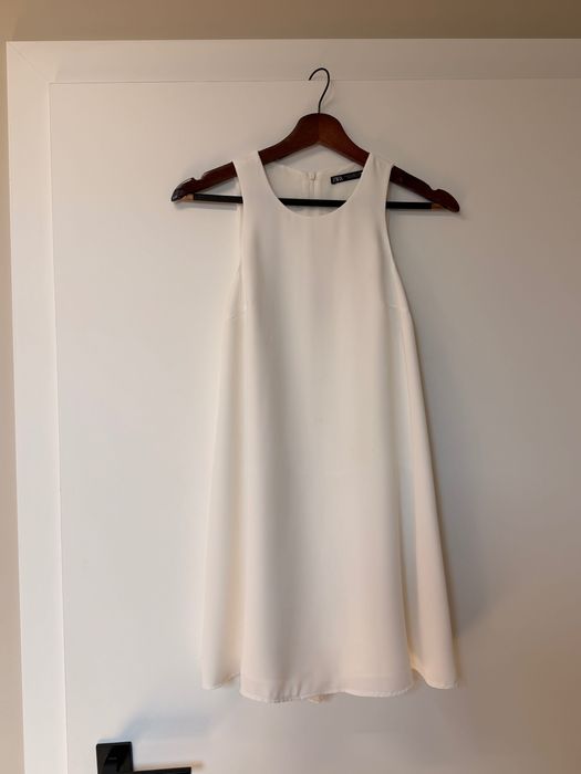 Біла сукня від zara