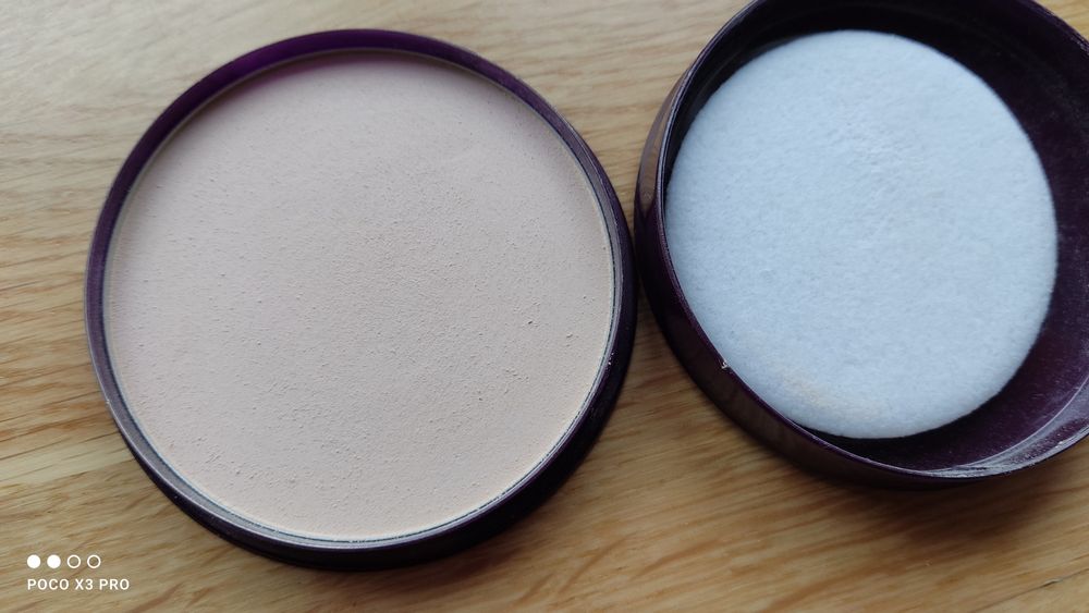Puder matujący w kamieniu Compact Refill