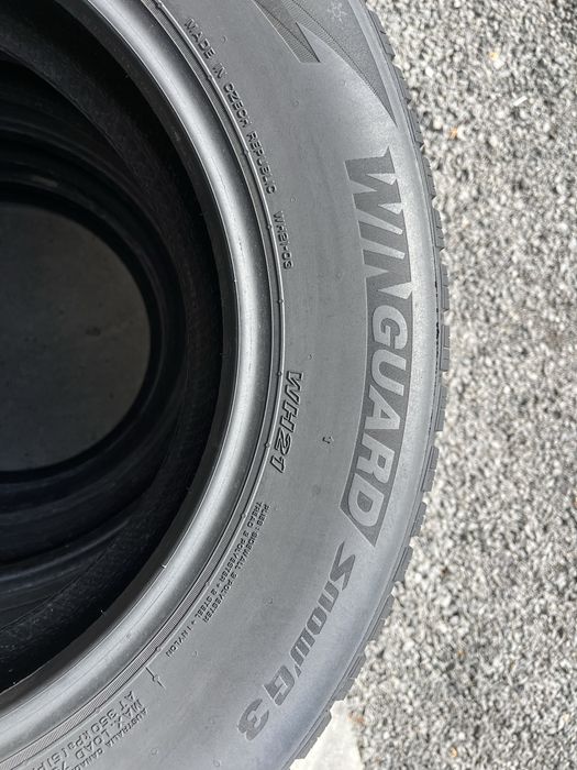Шини 215/65 R16 Nexen 4 зимові гуми