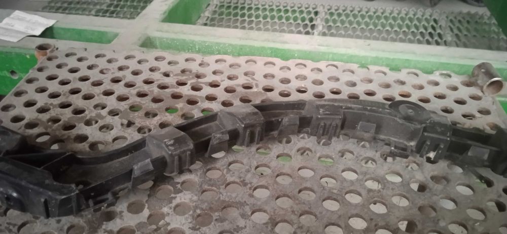 Кронштейн заднего бампера Шкода супер б 3.