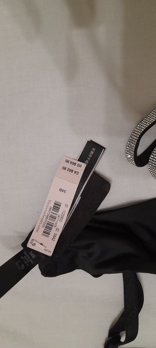 Комплект нижнего белья Victoria's Secret новый