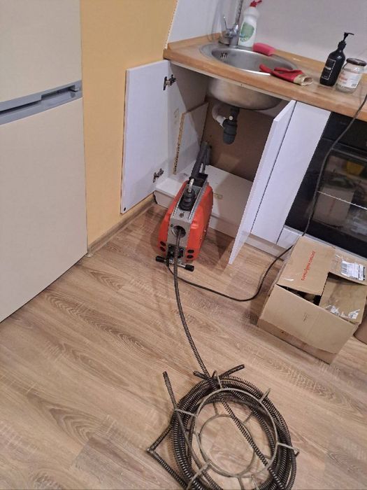 НАДІЙНИЙ сантехнік Київ. Заміна стояків. Прочистка каналізації