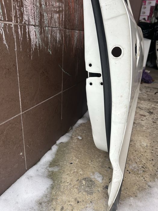 Двері праві санта фе