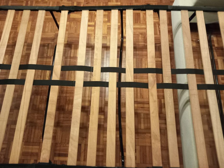 Sofá-Cama com Estrutura Reforçada (Estilo Divã)