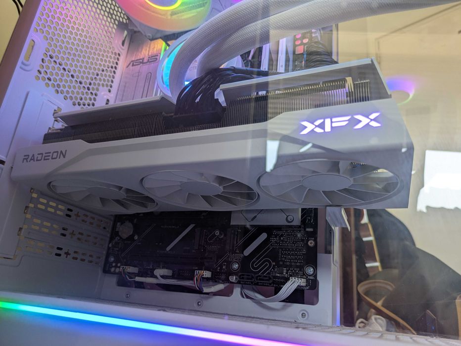 PC Gaming RX 9070 XT Ryzen 7 9800X3d