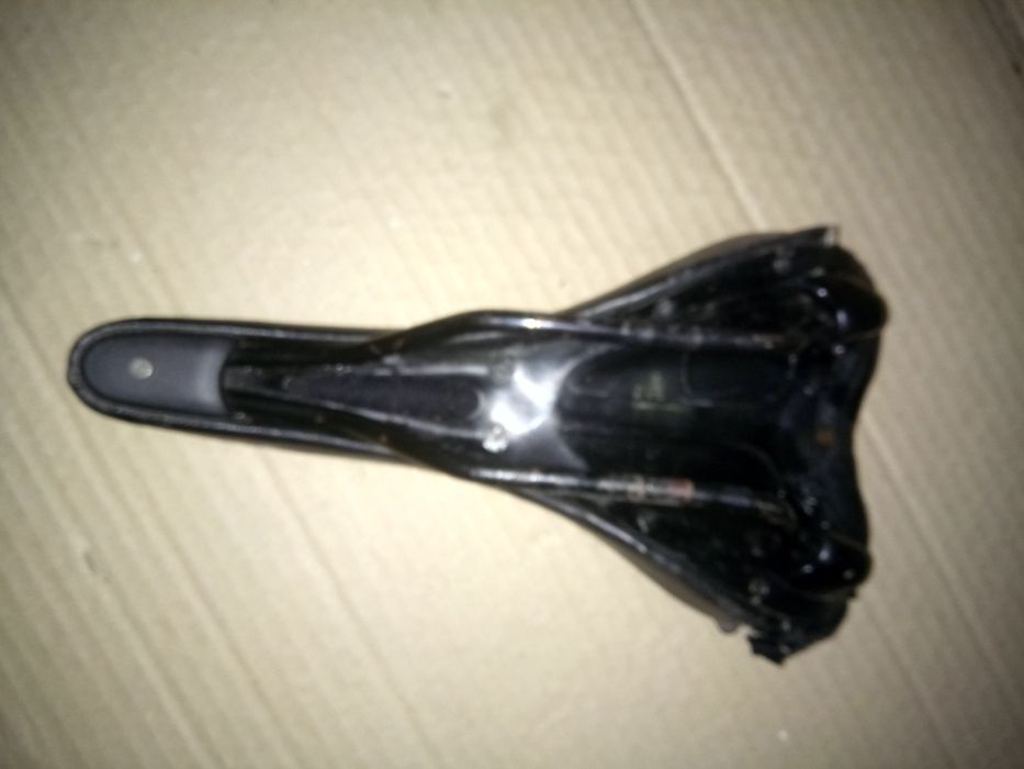 сідло Velo VL-5095 258x135mm black велосипедне